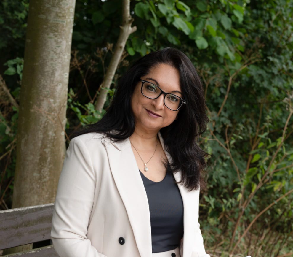 Irien Lalloesingh in het park